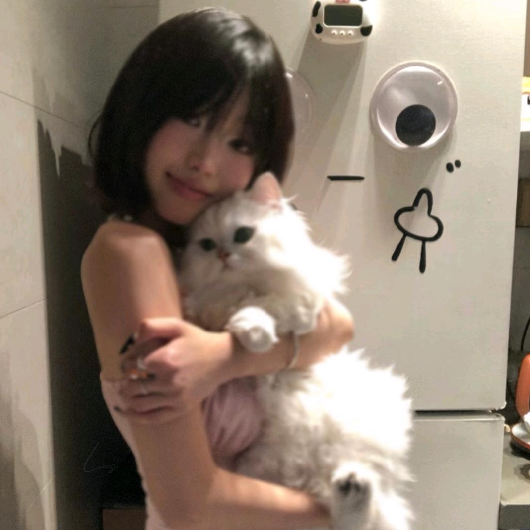晩睡 小羊