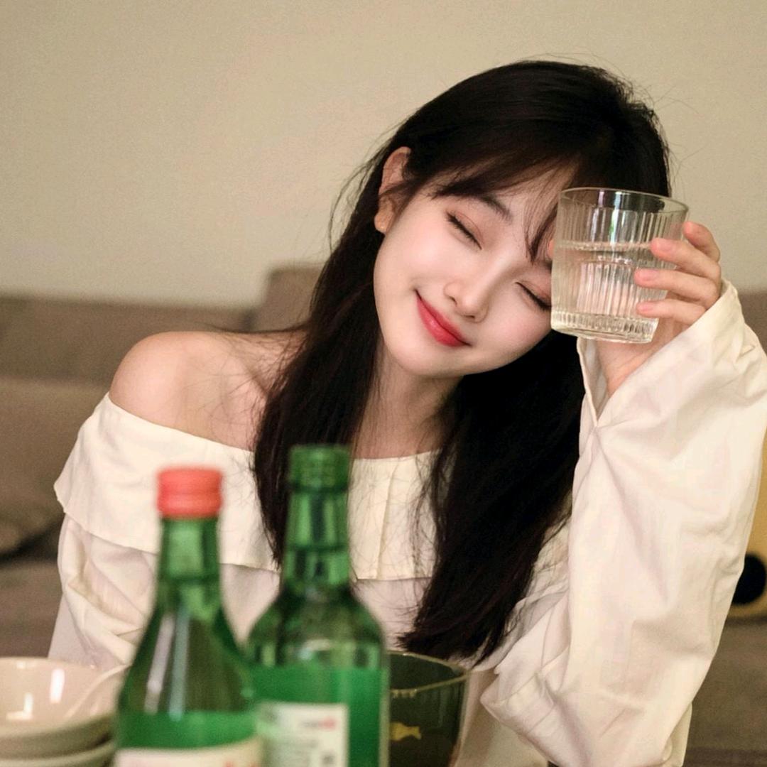 梨涡浅笑