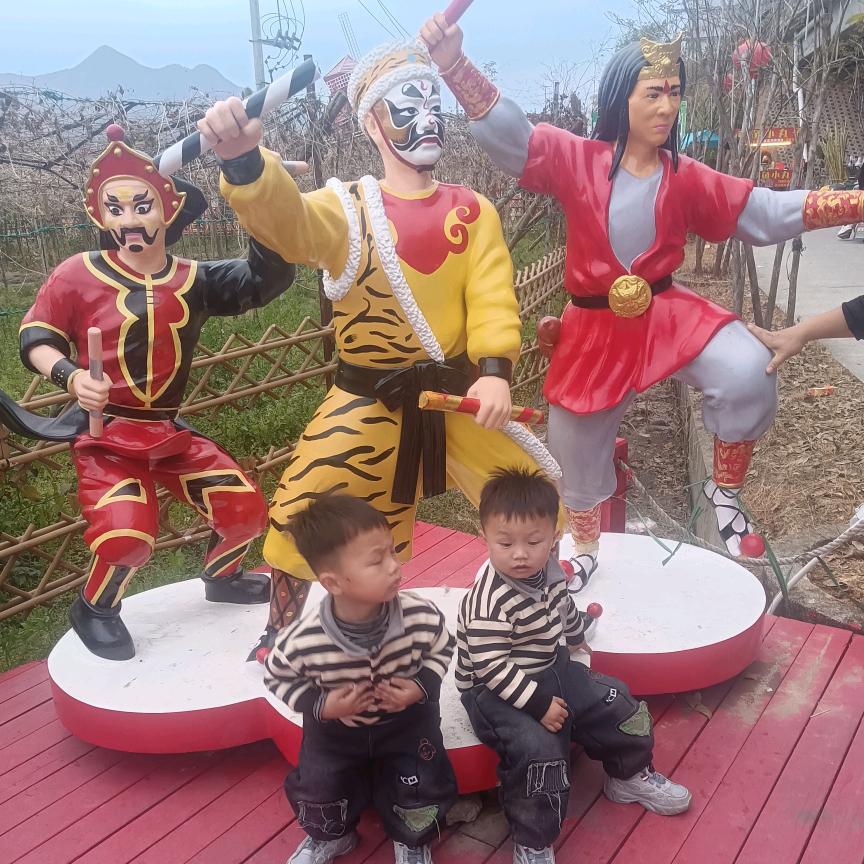 户外玩🐝疯子（记录乡村，记录美味）