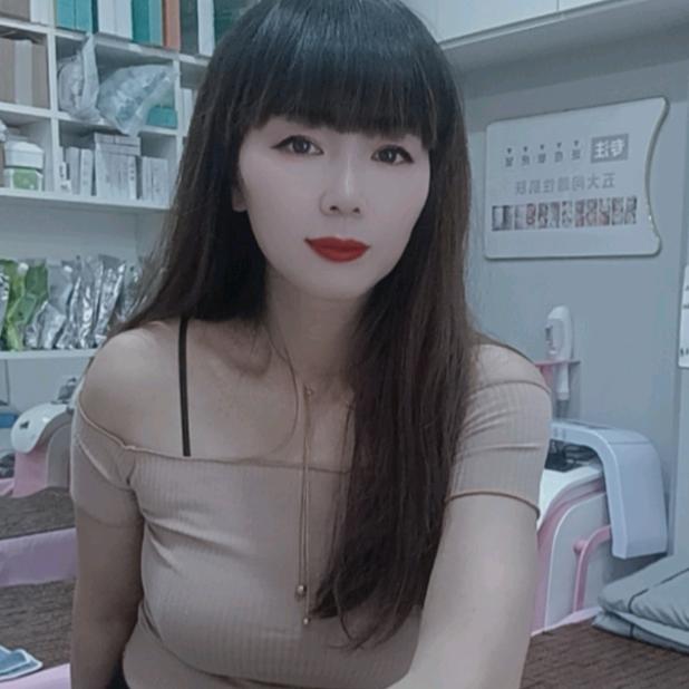 🍒🍇唯一🍇🍒，@莉莉