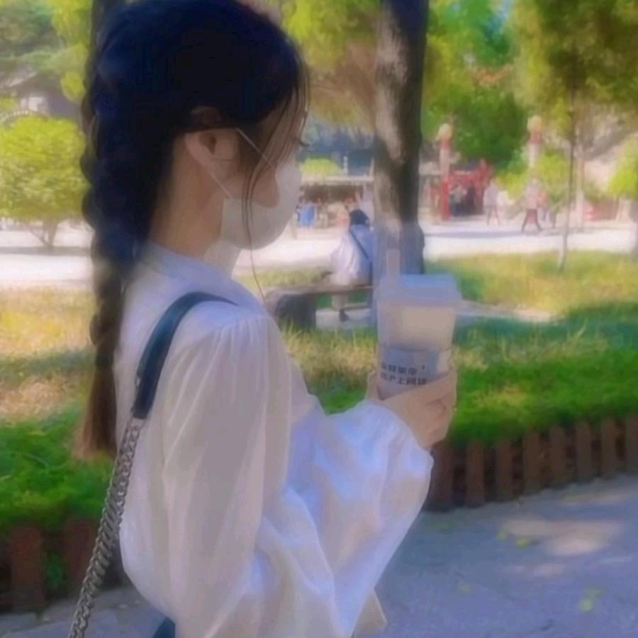 娜宝