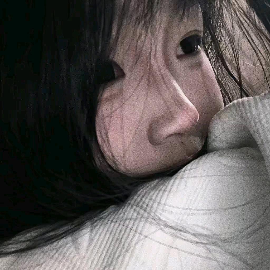 卖导弹的小女孩