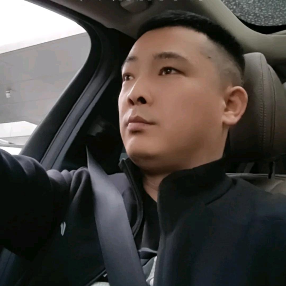 晋驰新辉汽车服务-老裴-官方号