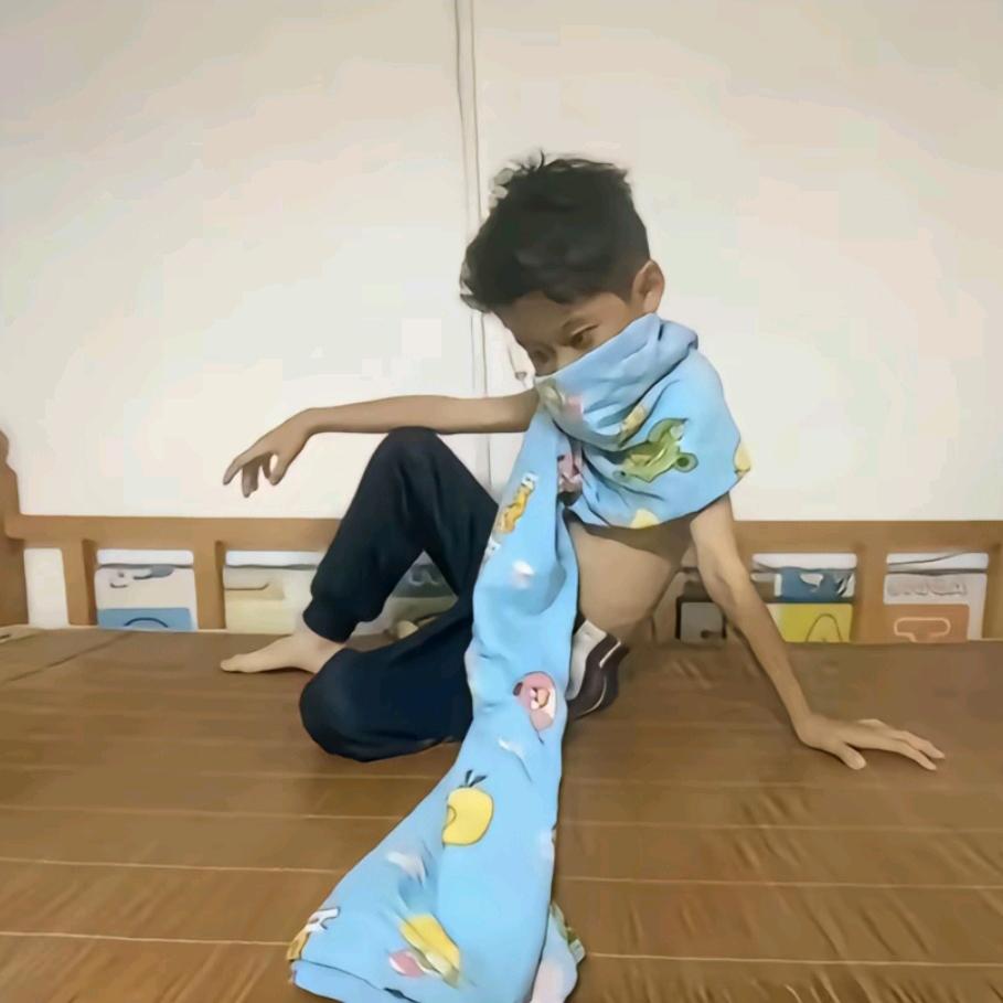 隔壁班嘉豪（幼年期）