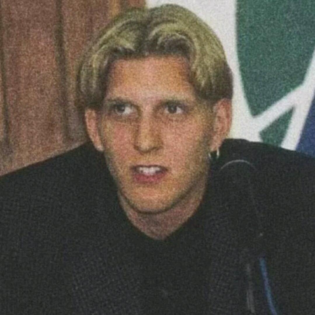 爱喝冰美式的阳光大男孩-涛