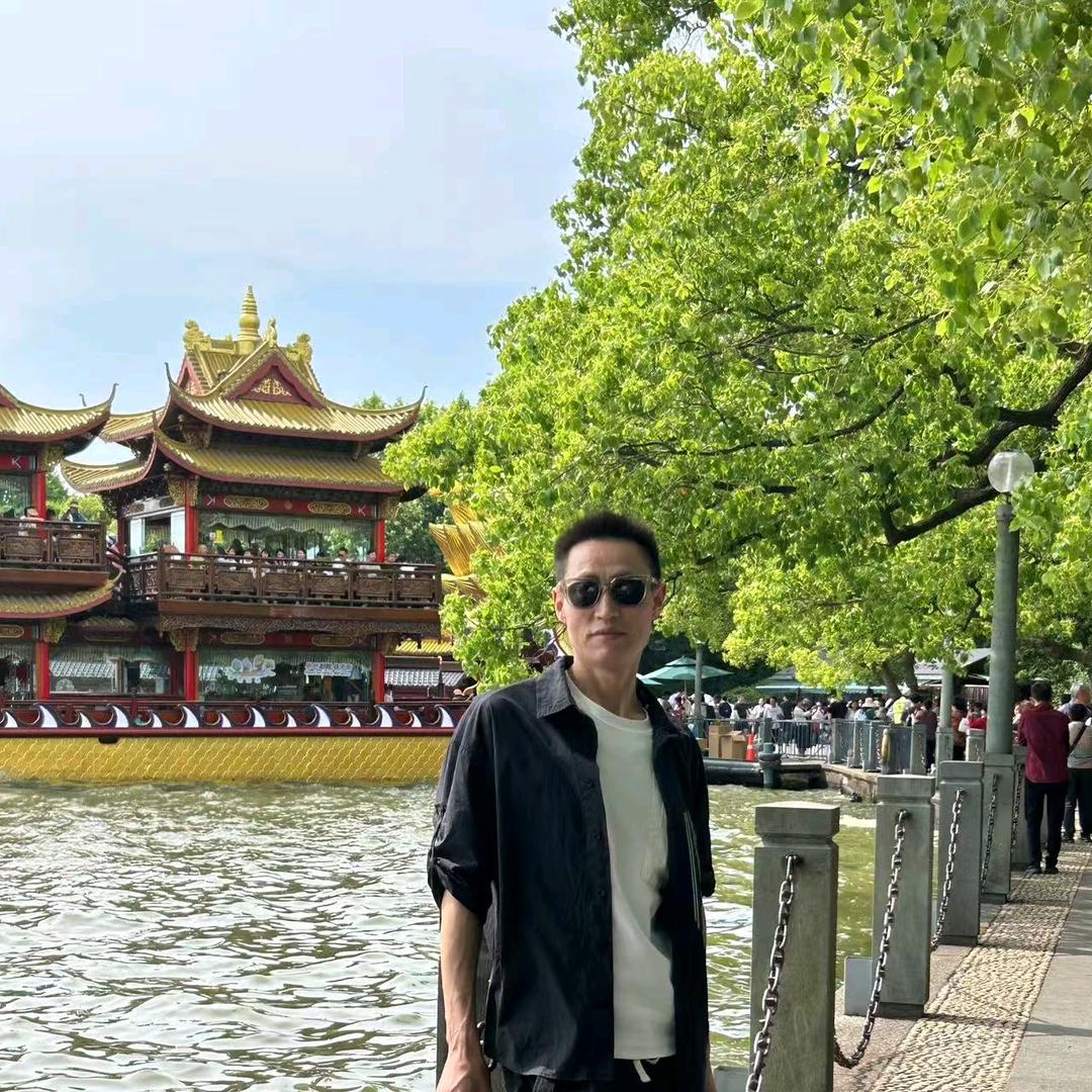 龙哥永远记在心
