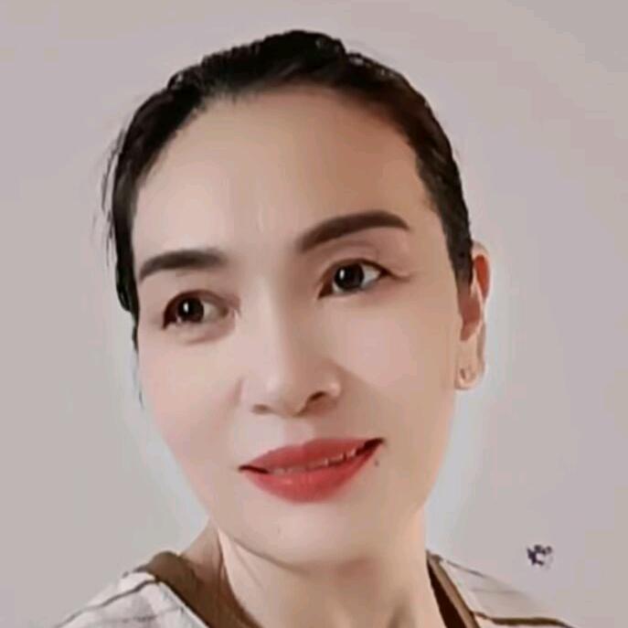 灵莉在分享