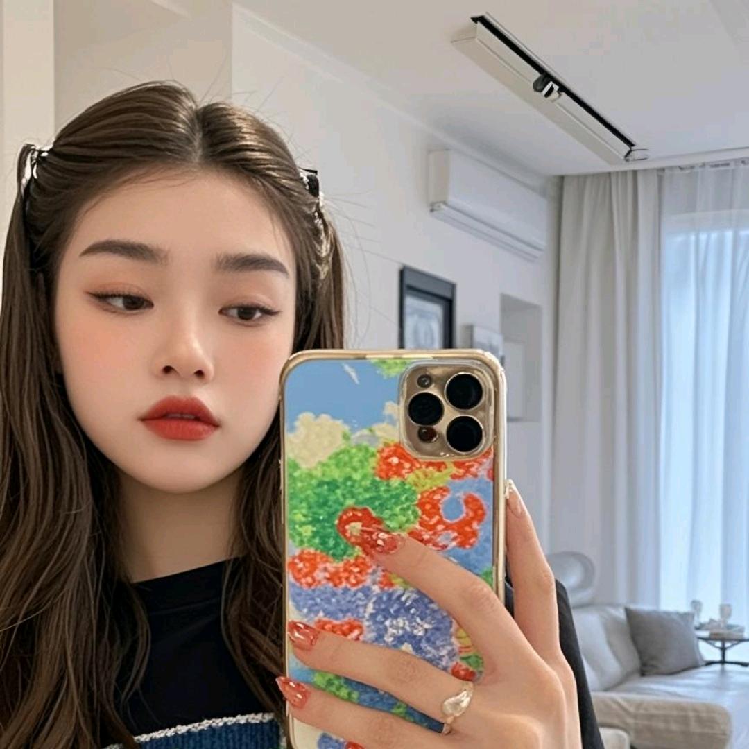 小橙喜欢化妆美甲美睫