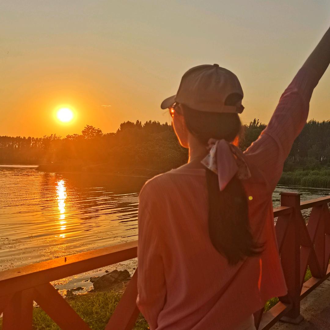 爱学英语的Camellia