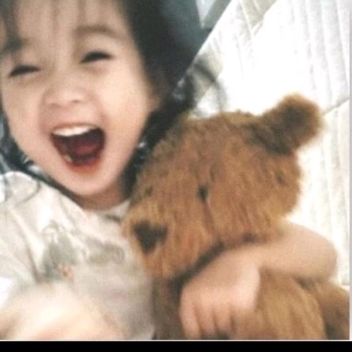 小莹a.