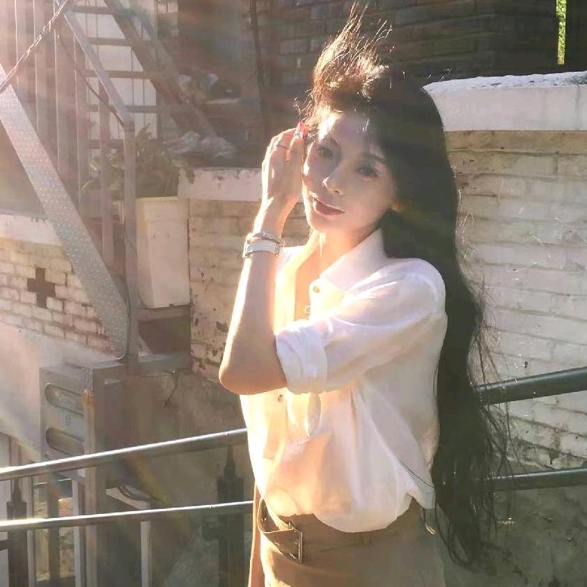 李小艺