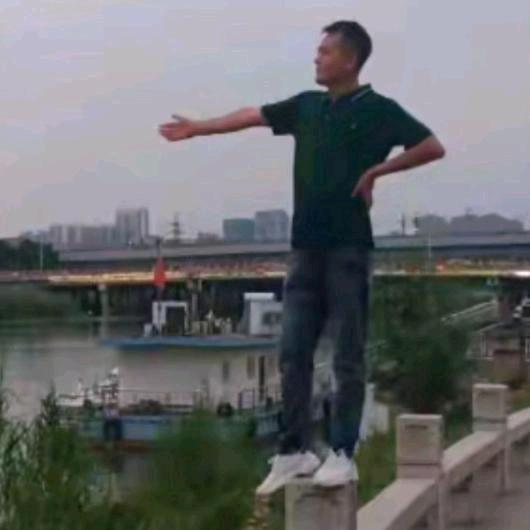 唯一坚持
