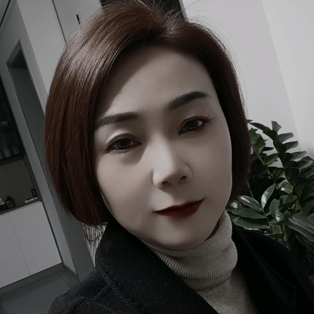 雪碧女人