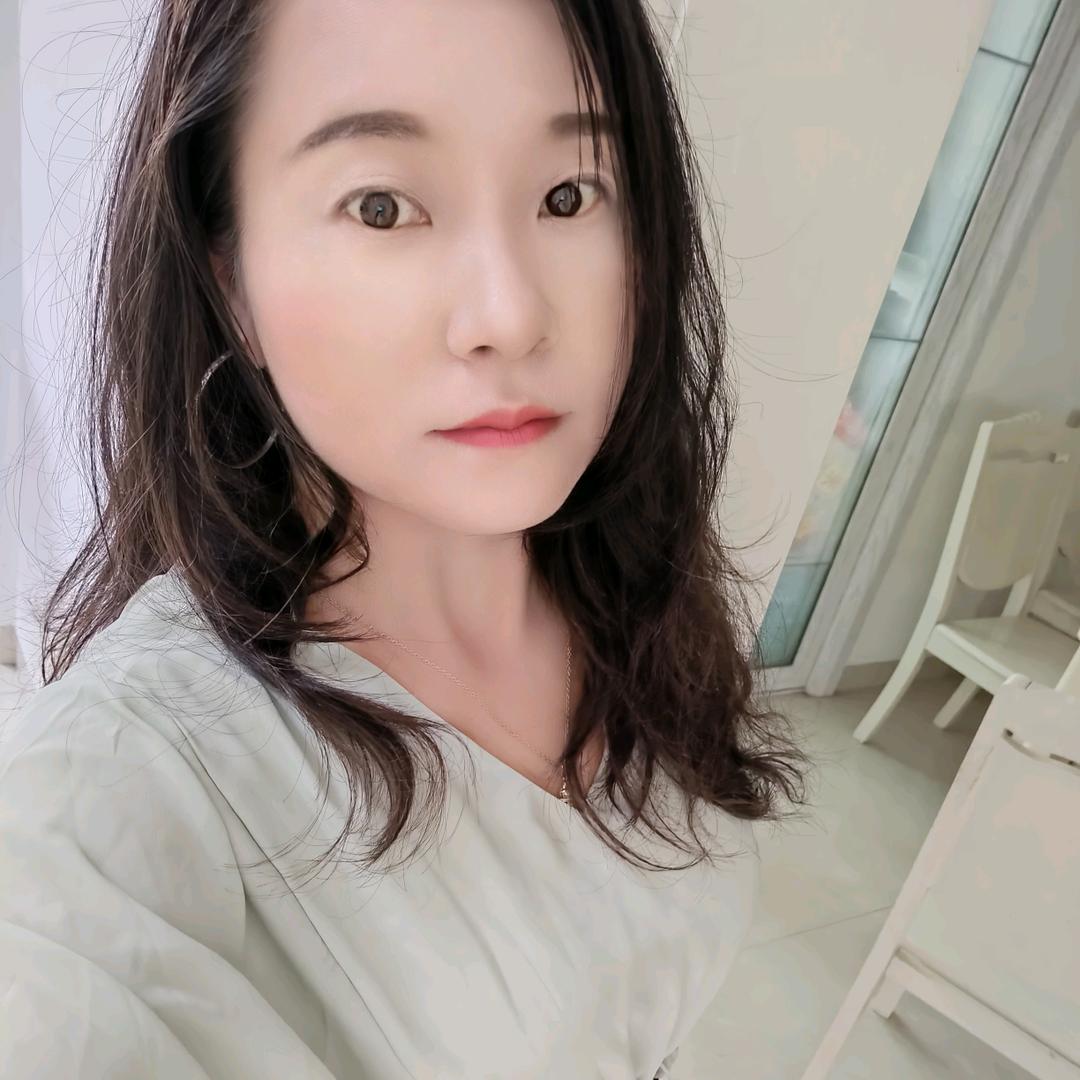 于都管小妞！