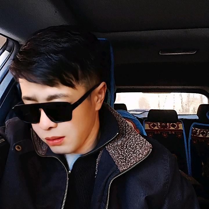 💍比... ... 帅💍