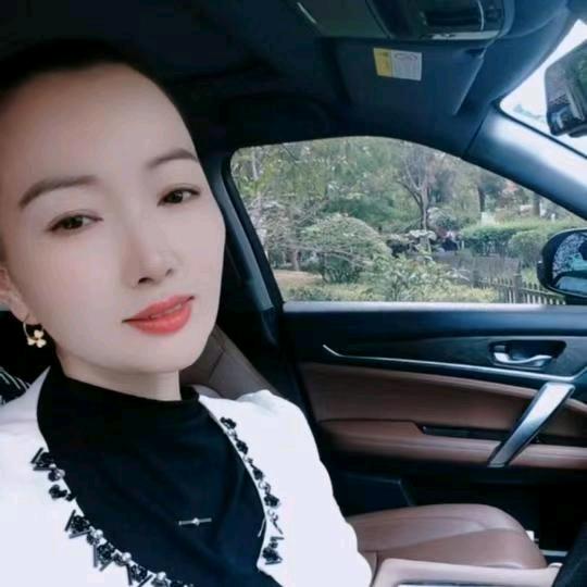 绥阳诗乡广场"孕婴城"