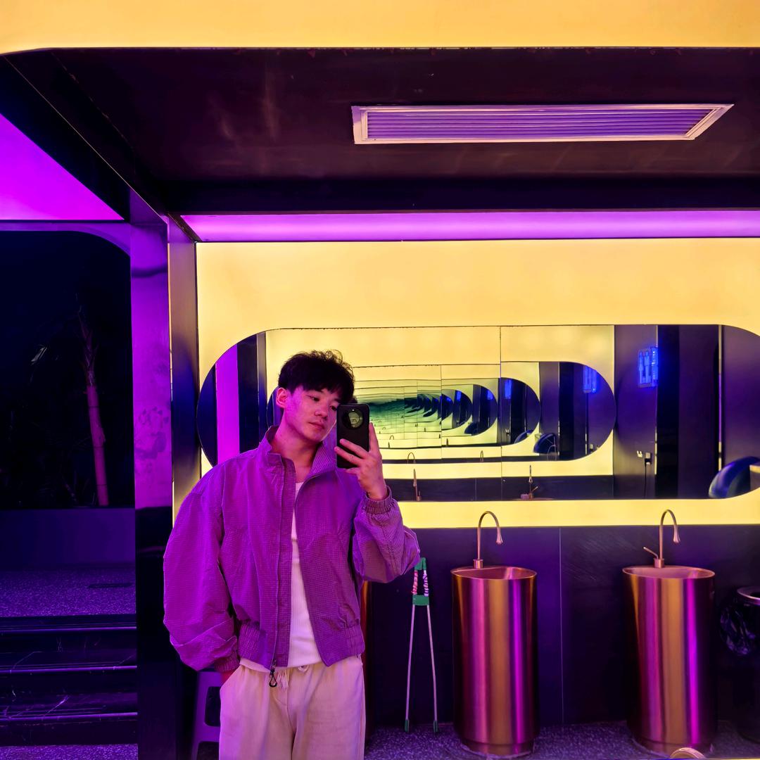 一个张张包丨丶