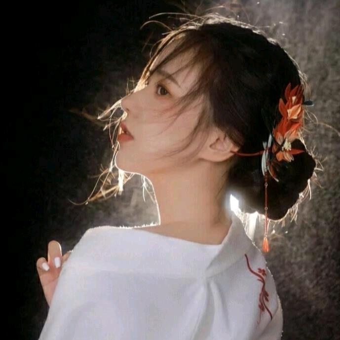 月亮🌻姐姐（拒私聊）