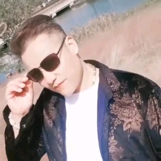 开心虎哥😊