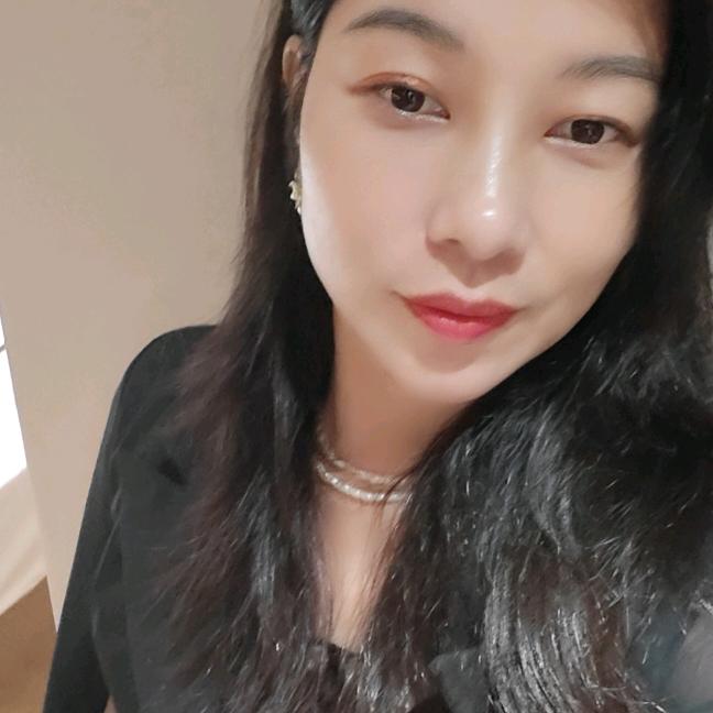 万粒彤