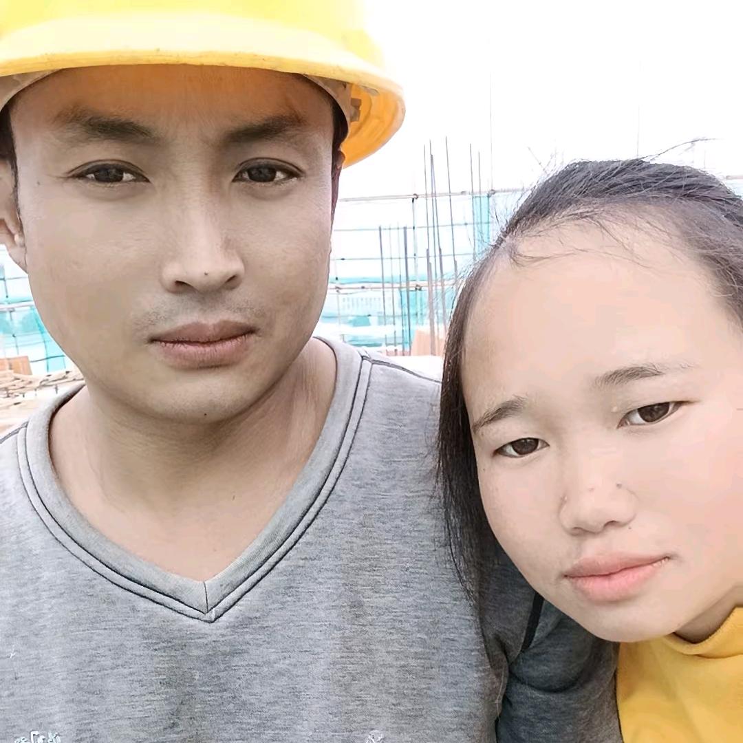 贵州苗族女浪子