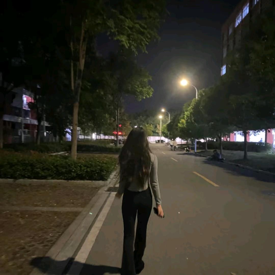 小柒
