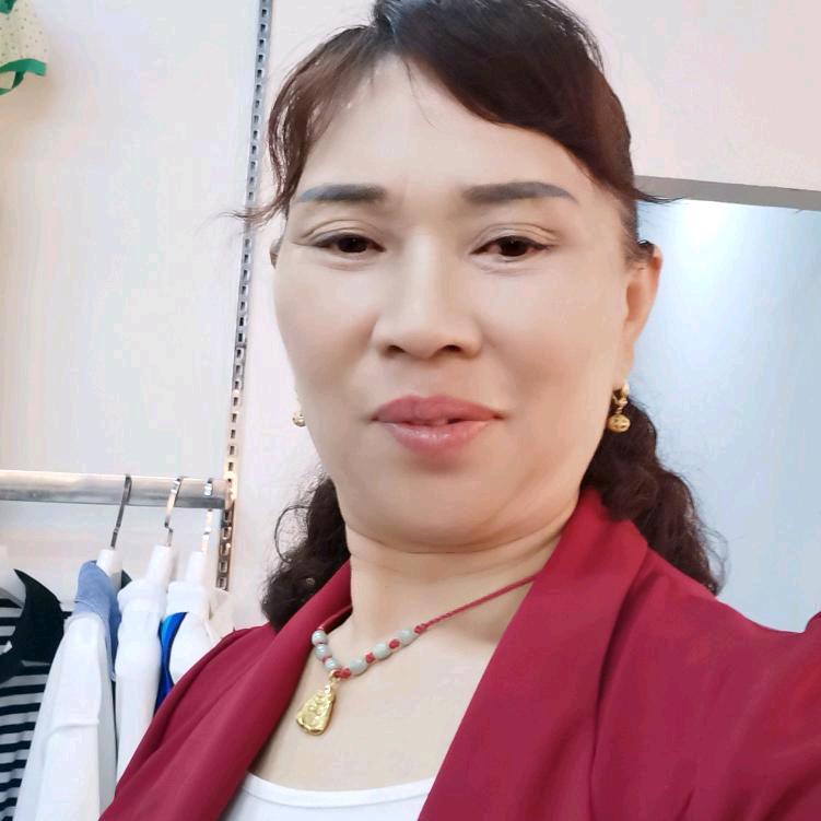 兰花姐🌹🌹🌹🌻🌻🌻