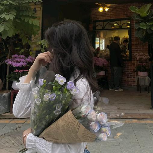 我在外面有猫ㅤ