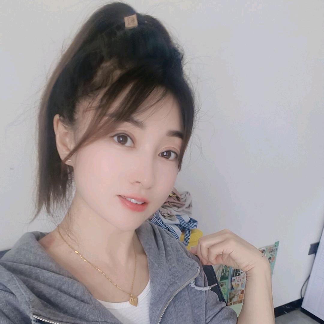 云巅演艺   👉👈 小英