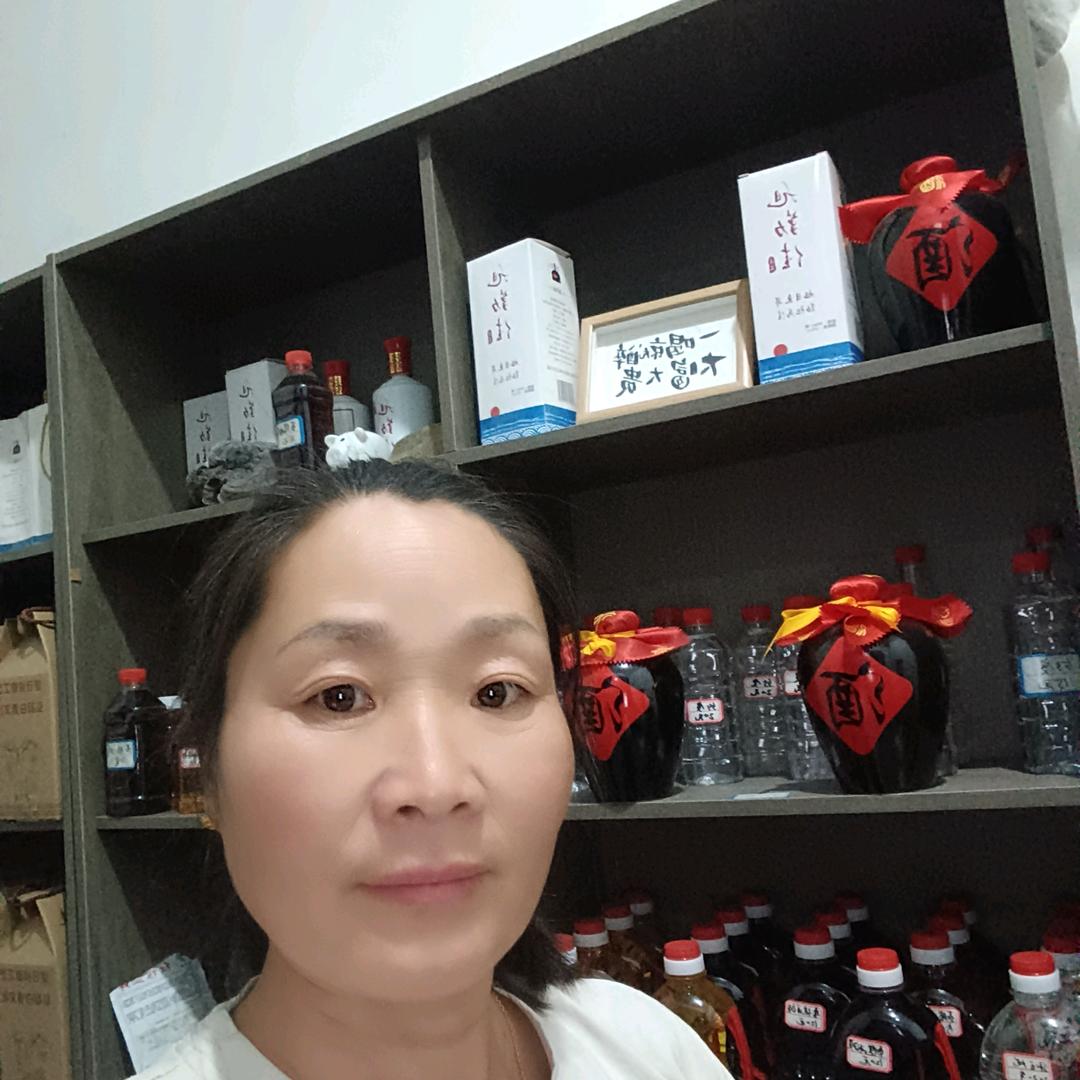 驼峰新区徐大姐共寅酒酒坊