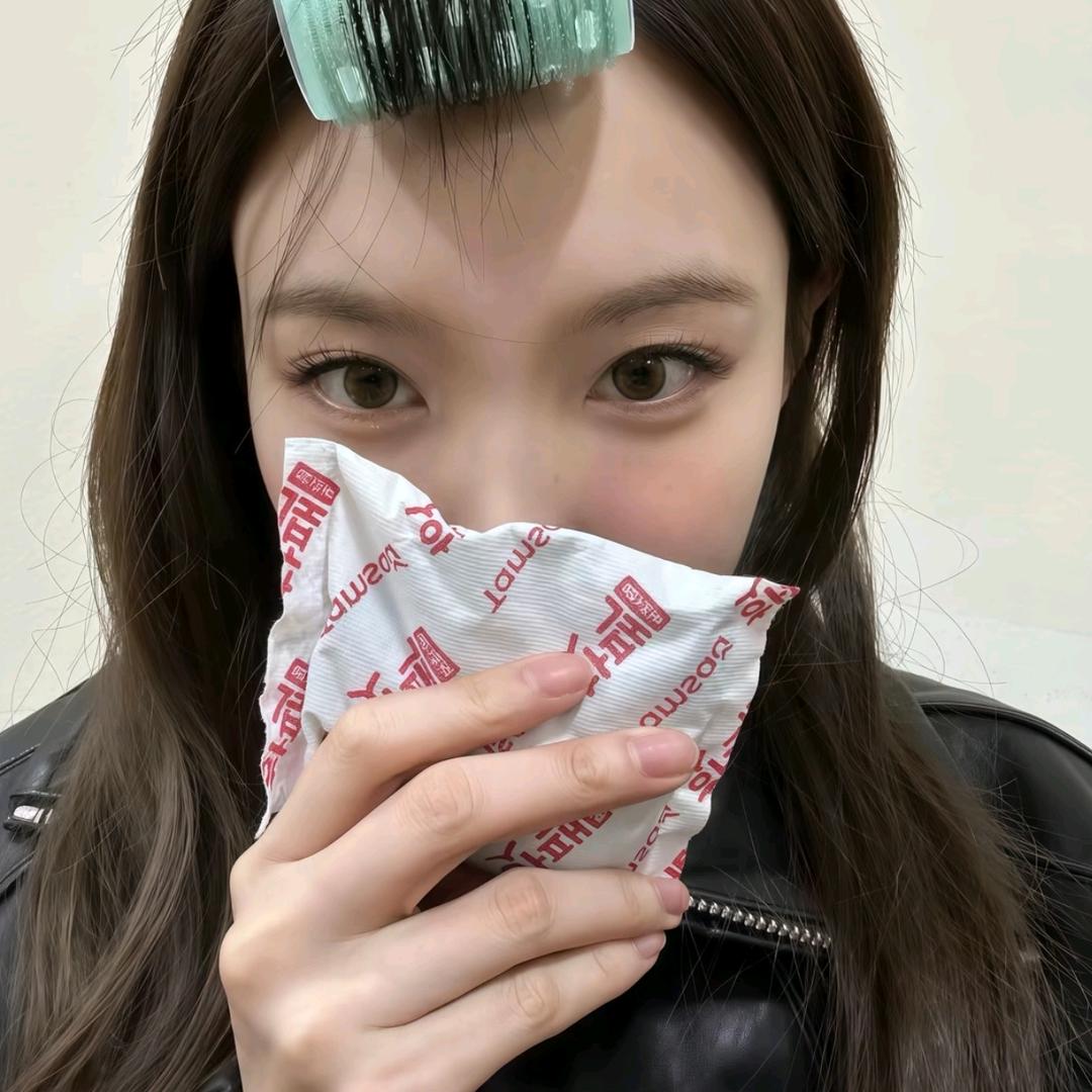 Zhou周