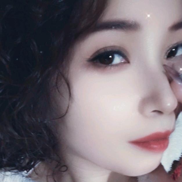 傻不拉几的小娘们