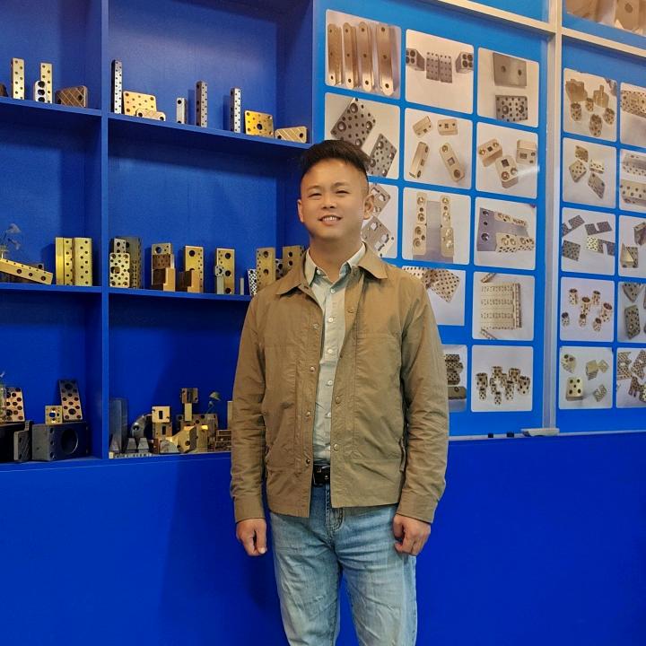 耐磨块阿龙（非标附图铜加石墨加油槽系列）