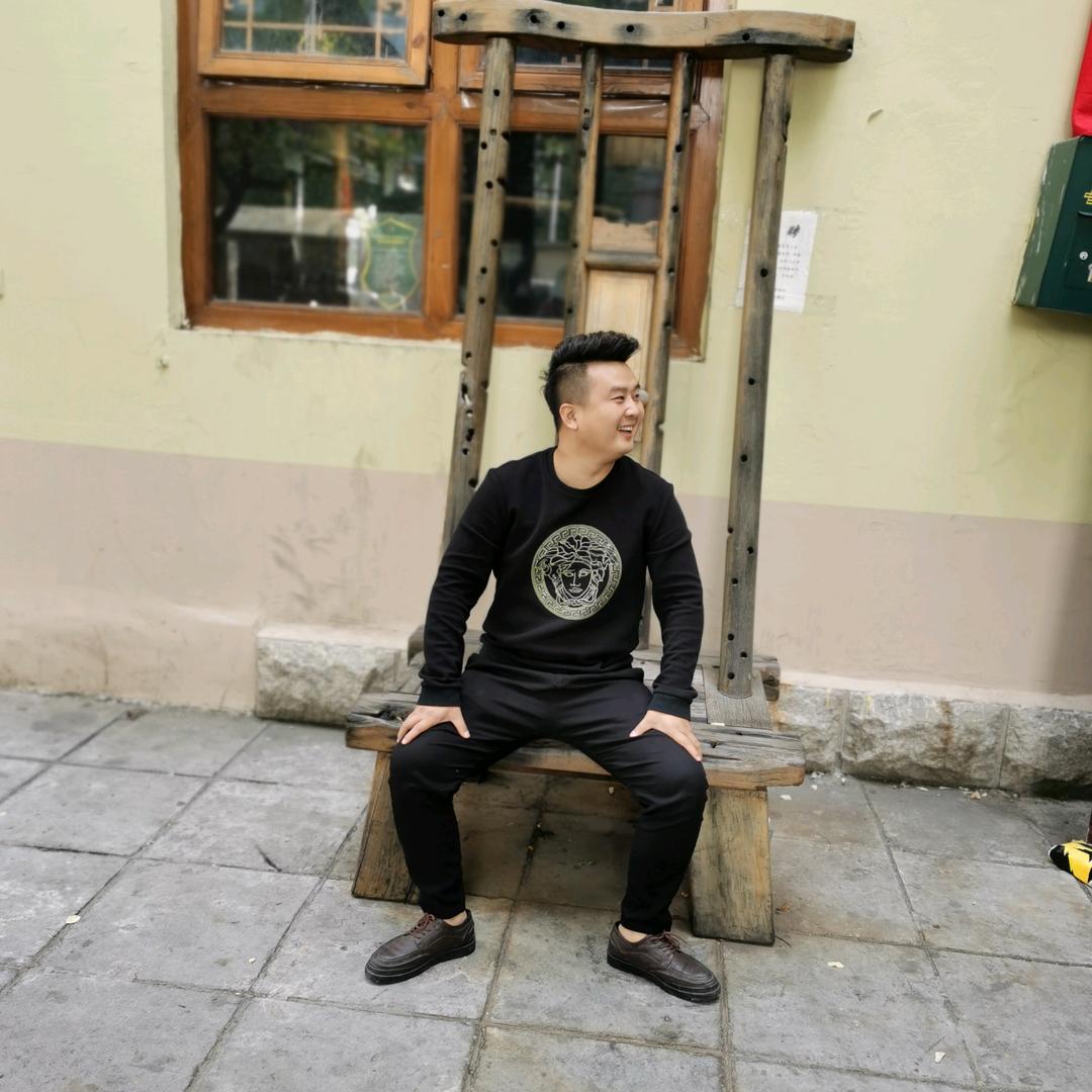 搞美业的老丁