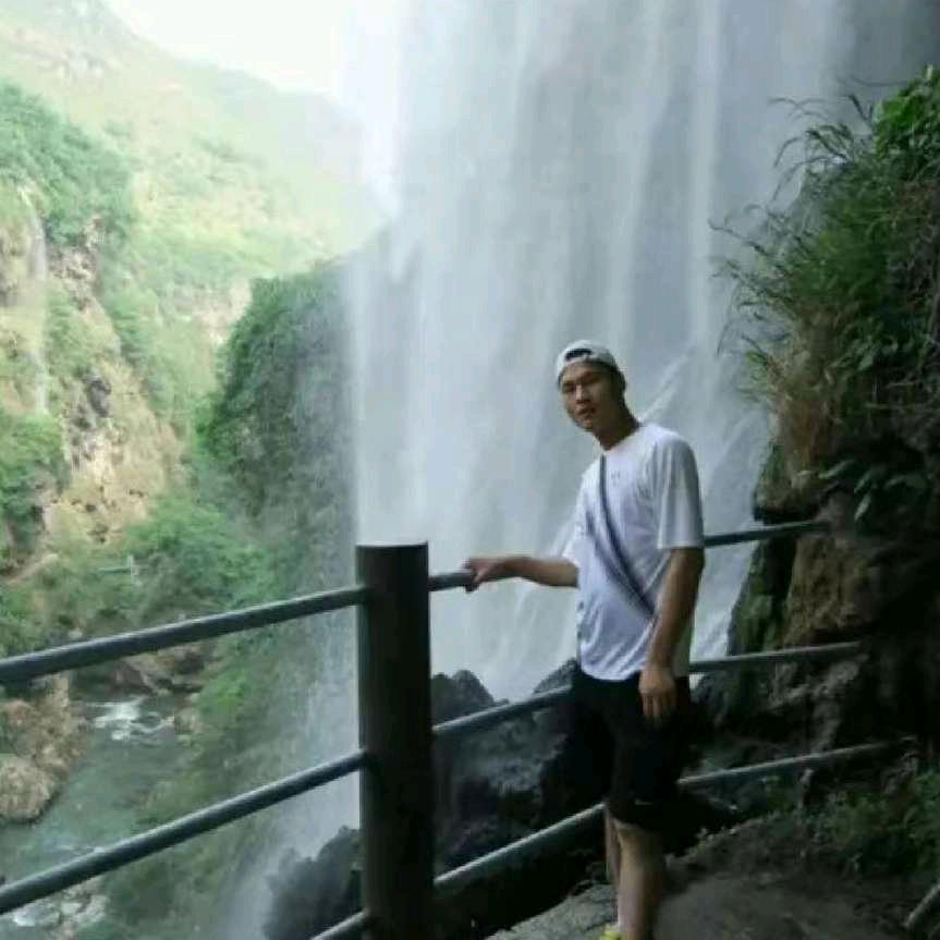 顺意儿童园服、演出服厂家