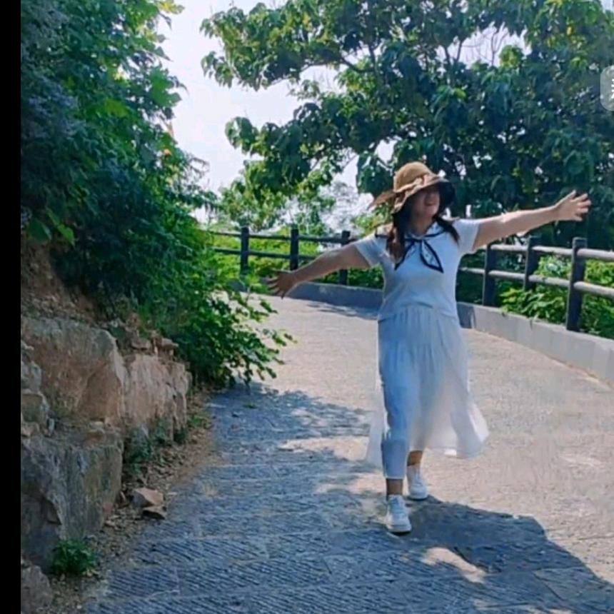 请叫我阿园❤️