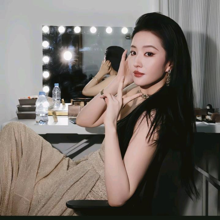 久违.