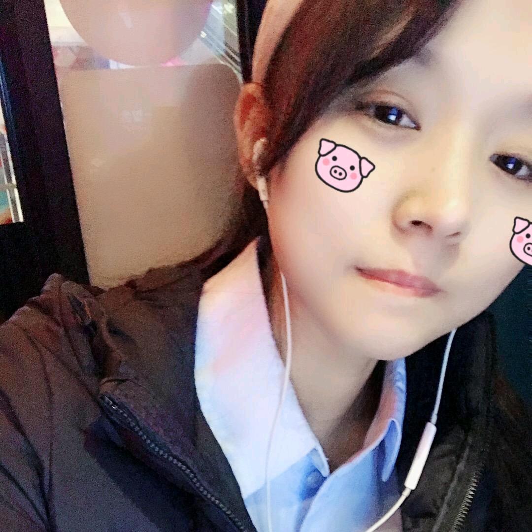 是容容呀