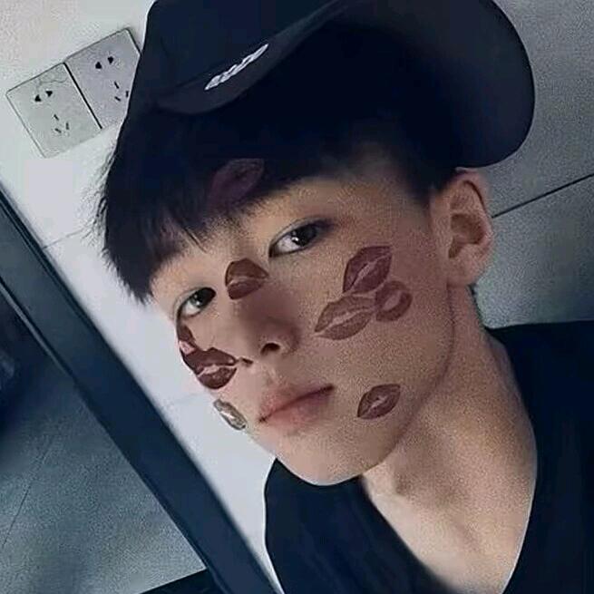 那咋了~