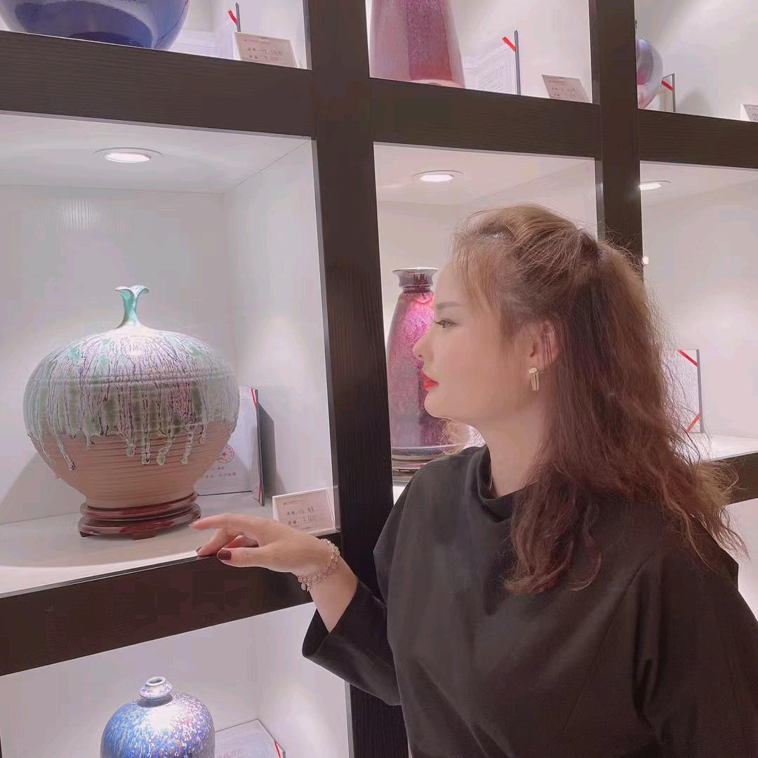 薇薇美妆(京楼市场店)官方号