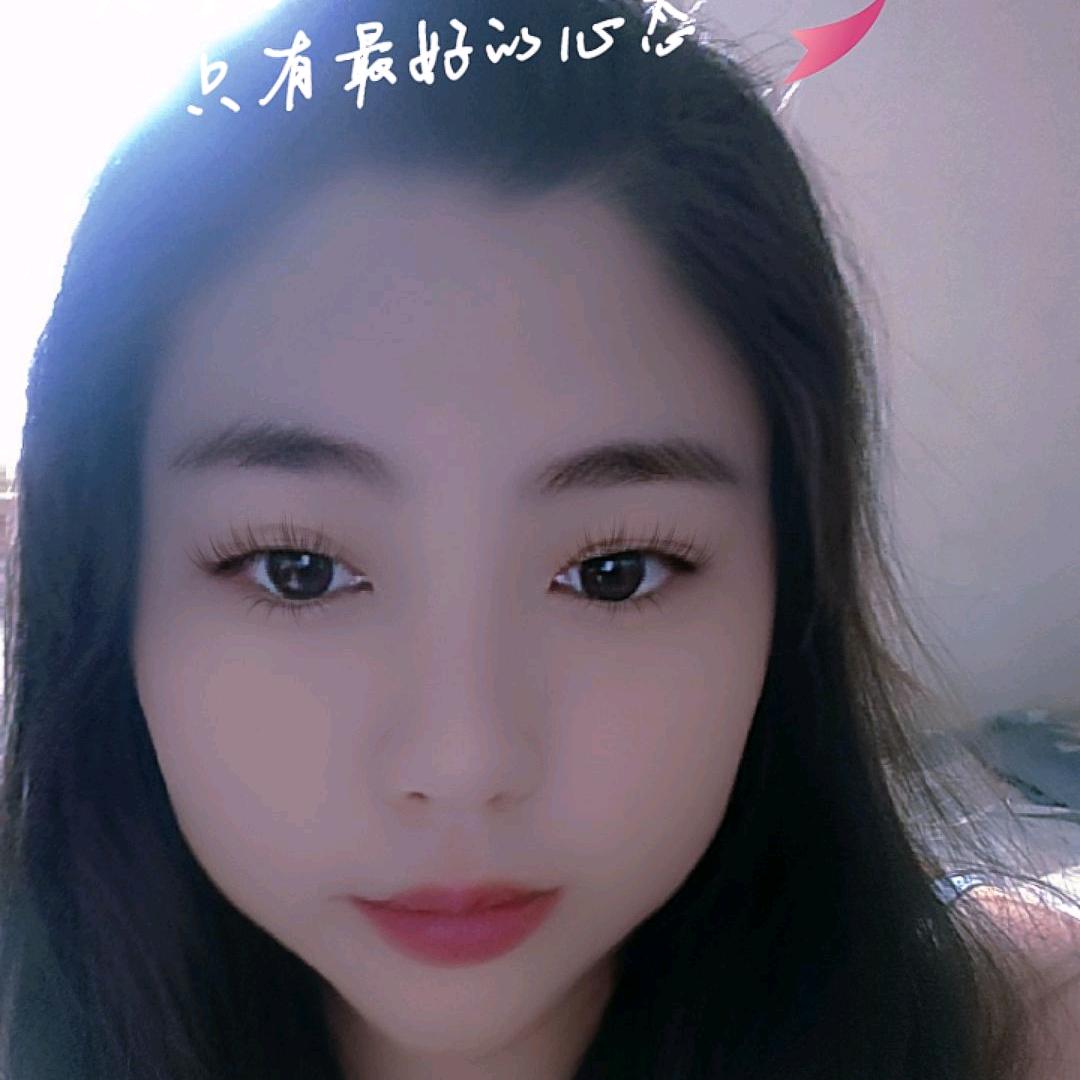 小胖妞，瘦不下来的小胖妞。