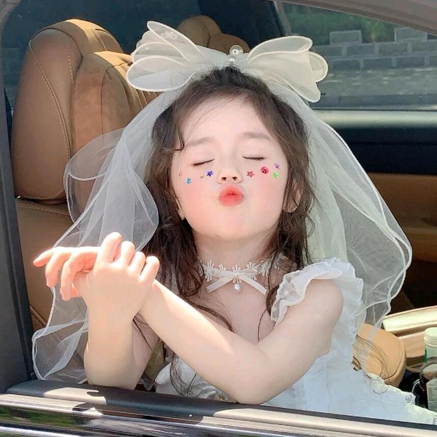 🍀爱笑的程宝儿