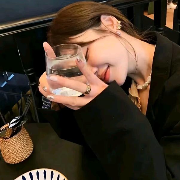 ৫゛揽哥哥的腰ﻬˑ