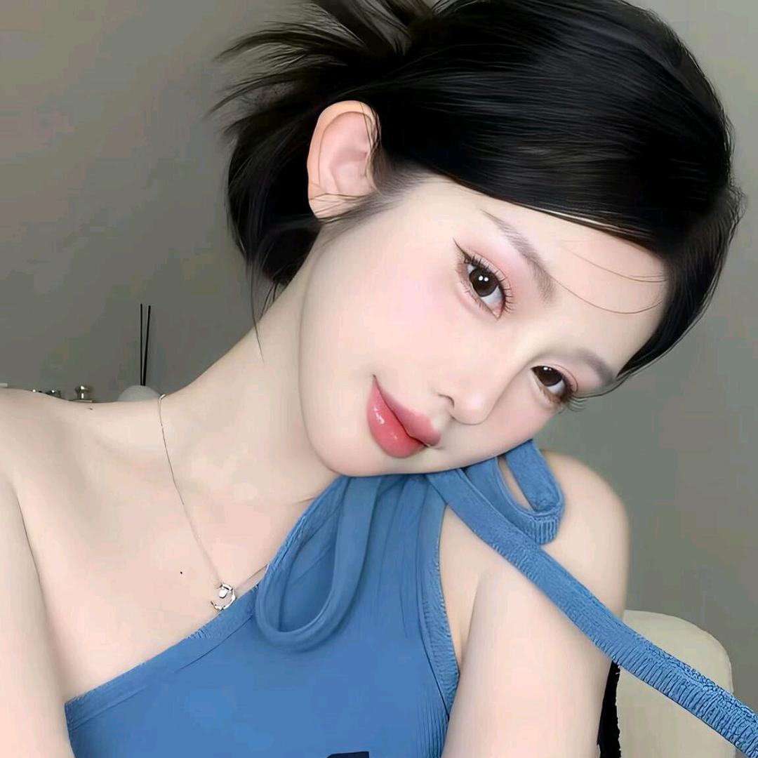 厮卧近裙