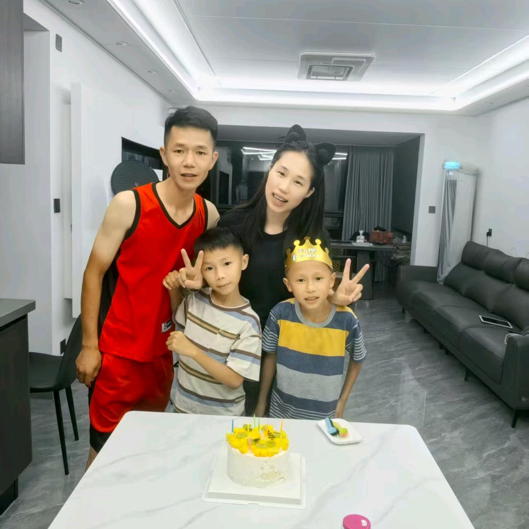七月夫妇