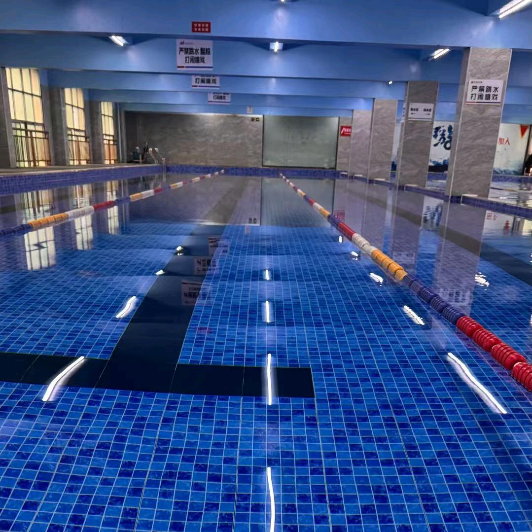 AA游泳健身毛毛