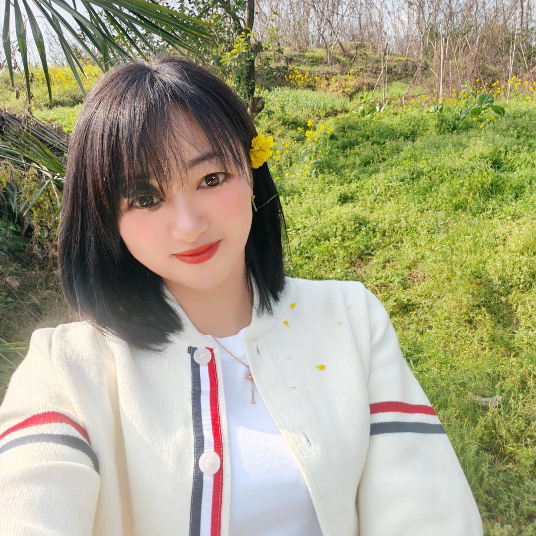 小  满 姐姐
