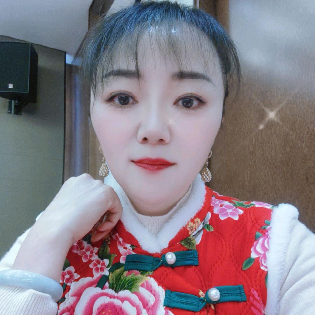 杨骘默