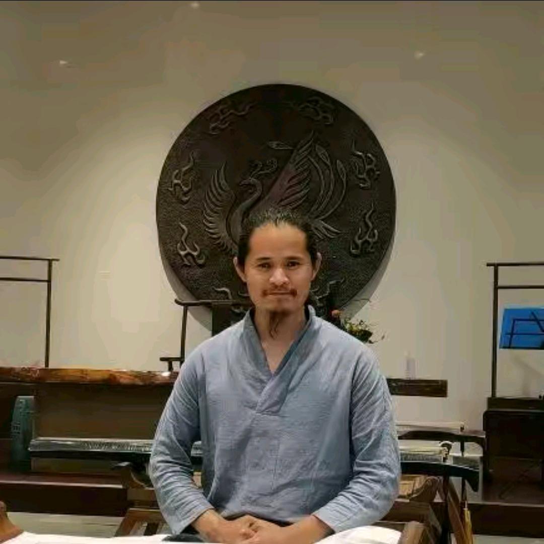 南山青尘