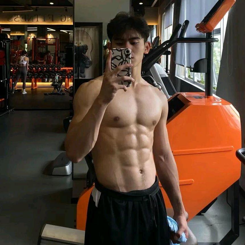 健身小哥（江西吉安遂川人）